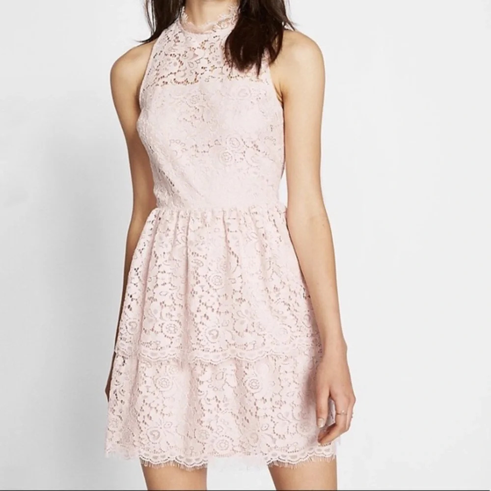 NWT - EXPRESS - Pink dress - size 6